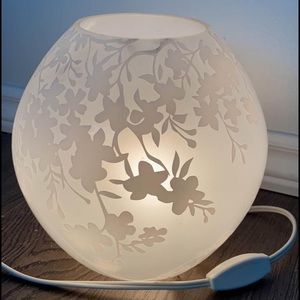 IKEA floral lamp!